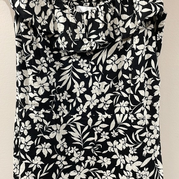 NWOT Old Navy Flutter Sleeve Black Floral Print Dress Smocked Back M Tall - Picture 3 of 15